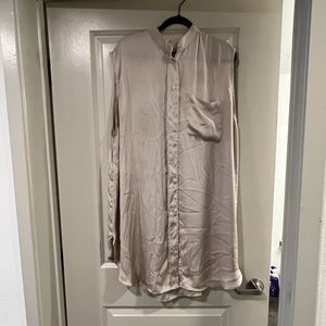 H&M Tan sleeveless satin dress (plus size)
